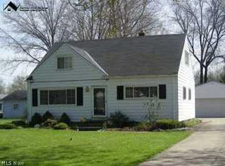 27549 Dunford Rd, Westlake, OH 44145