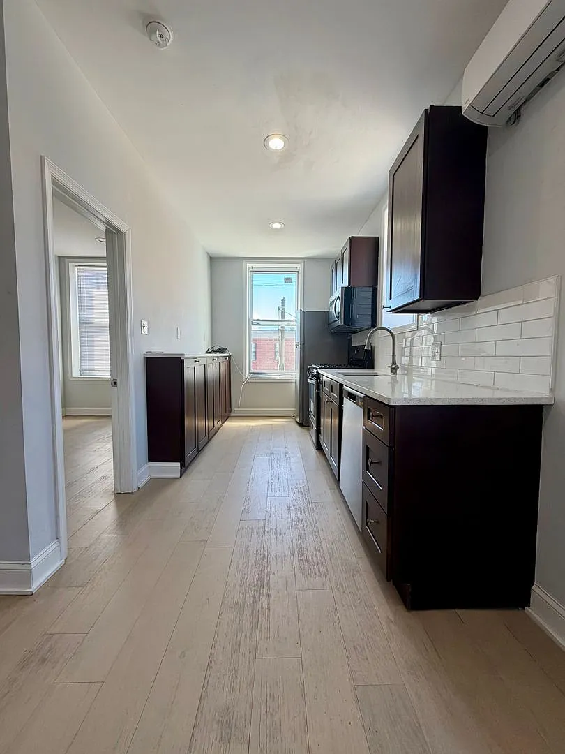 Snyder Ave 1247 — Photo 2