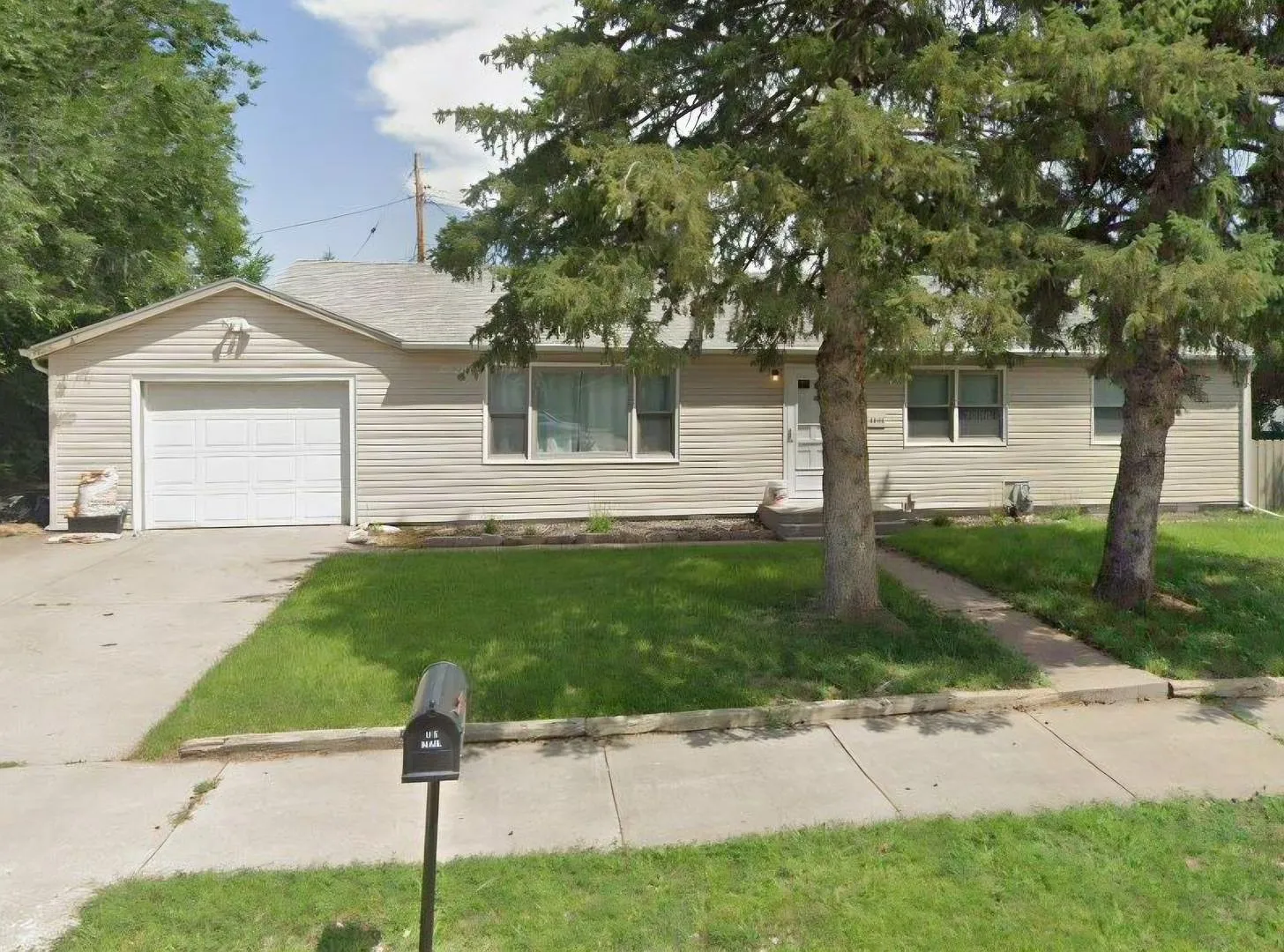 3 Bed | 1 Bath | Single Garage | West Rapid — Photo 1