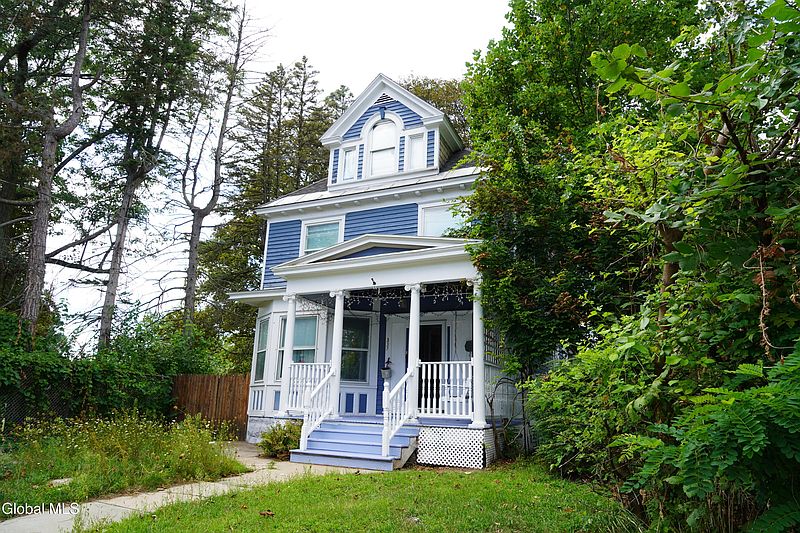 3rd image of 333 N Brandywine Avenue