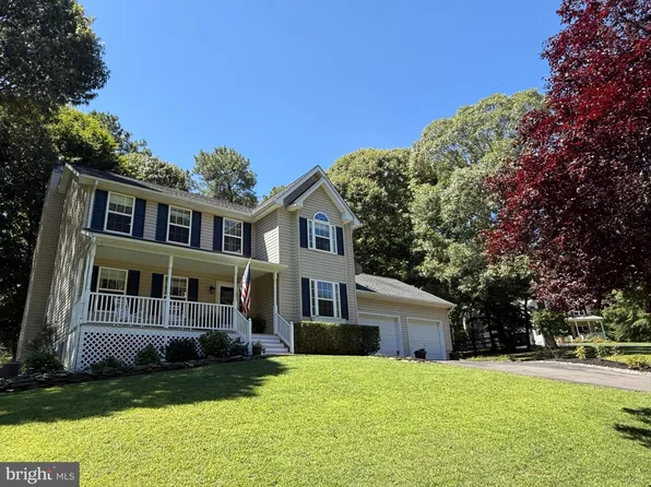 1054 Kings Creek Dr, Saint Leonard, MD 20685