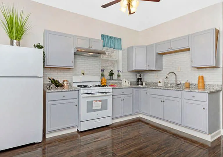 735 N Springfield Ave #2 — Photo 5