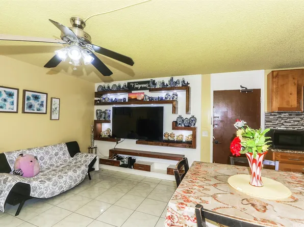 1260 Richard Ln APT B601, Honolulu, HI 96819
