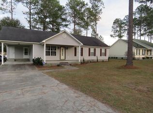 908 Evergreen Ln, Douglas, GA 31533