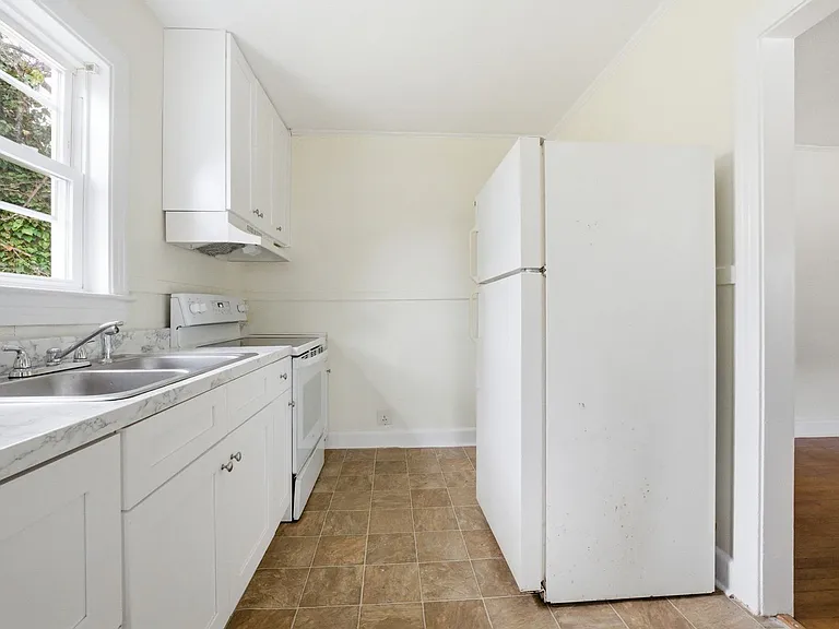 212 1/2 S Armistead Ave #A — Photo 4