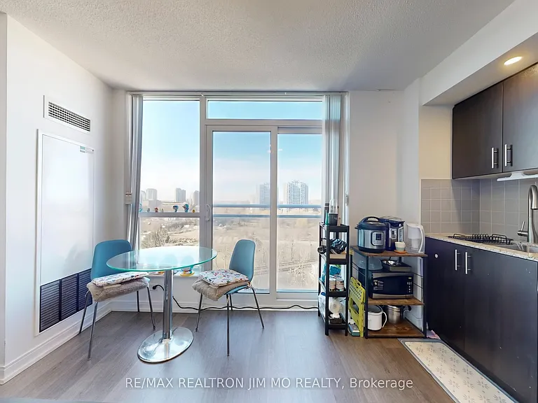 255 Village Green Sq #808 — Photo 11