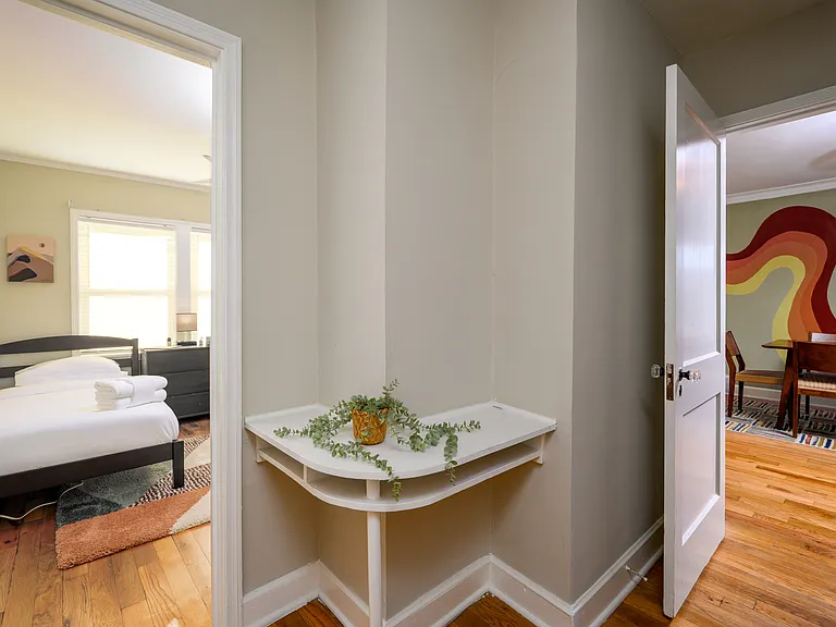 230 W Edwin Cir — Photo 8