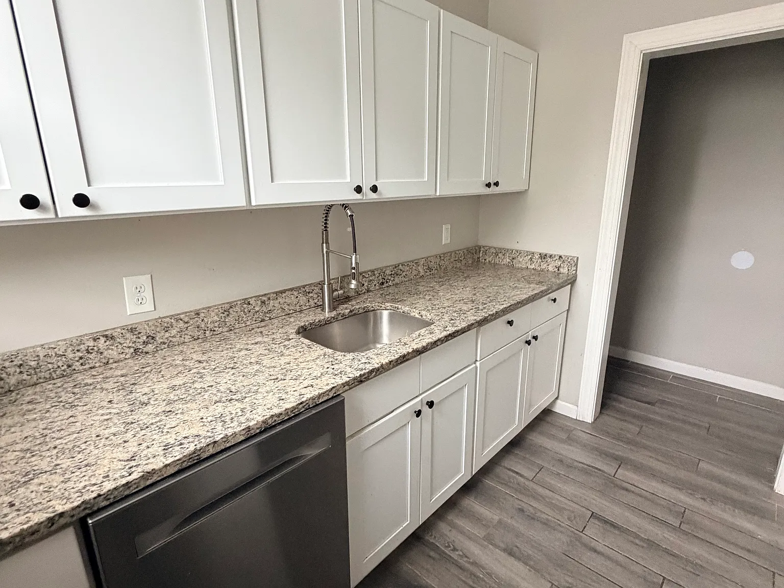 81 Saltonstall Ave — Photo 3