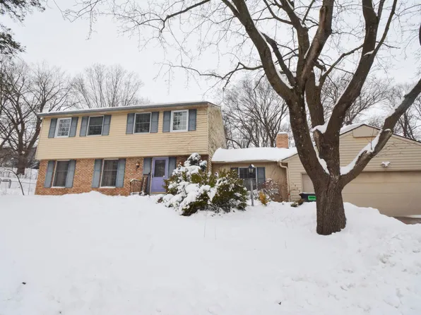 1705 Folwell Dr SW, Rochester, MN 55902