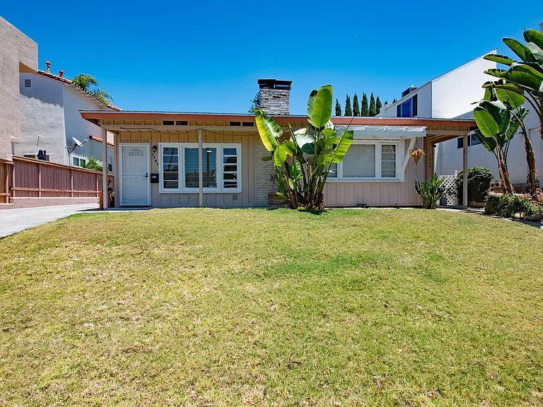 7347 Fay Ave — Photo 4