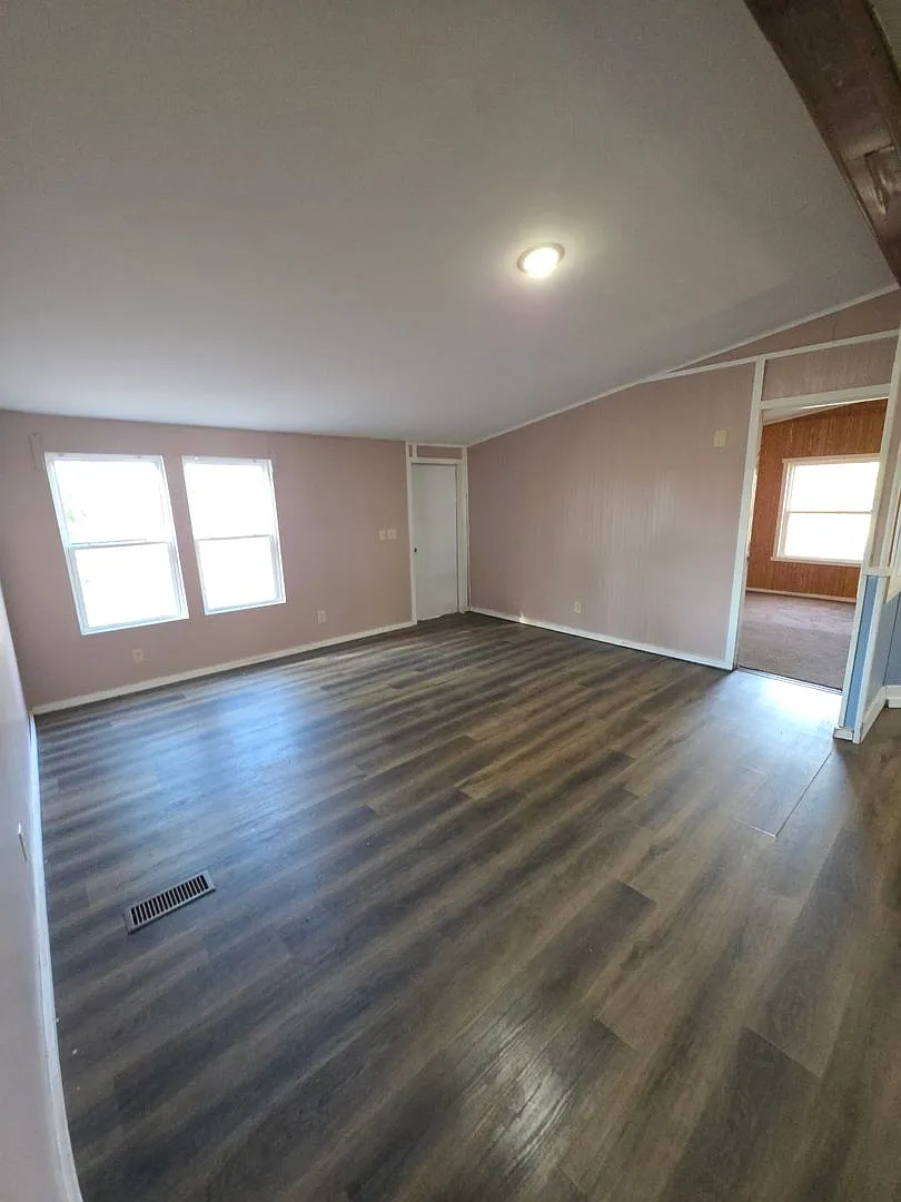 2904 N Arkansas Ave — Photo 3