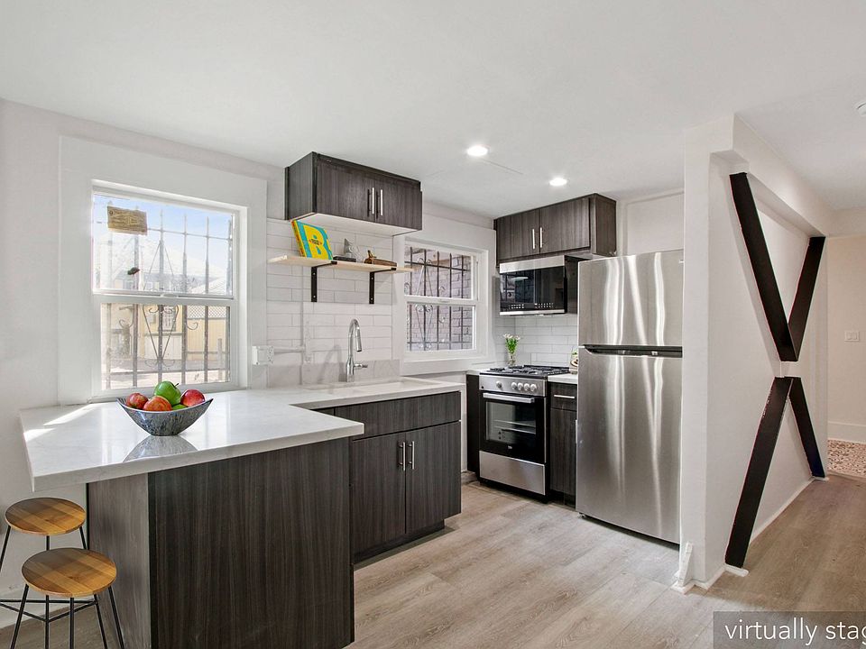 1st image of 300 San Juan Ave #2