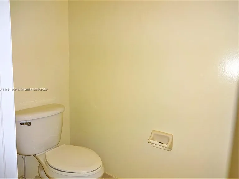 174 NE 32nd Ter #174 — Photo 19