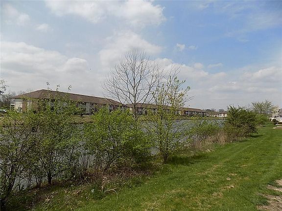 4th image of 6230 Bishops Pond Ln