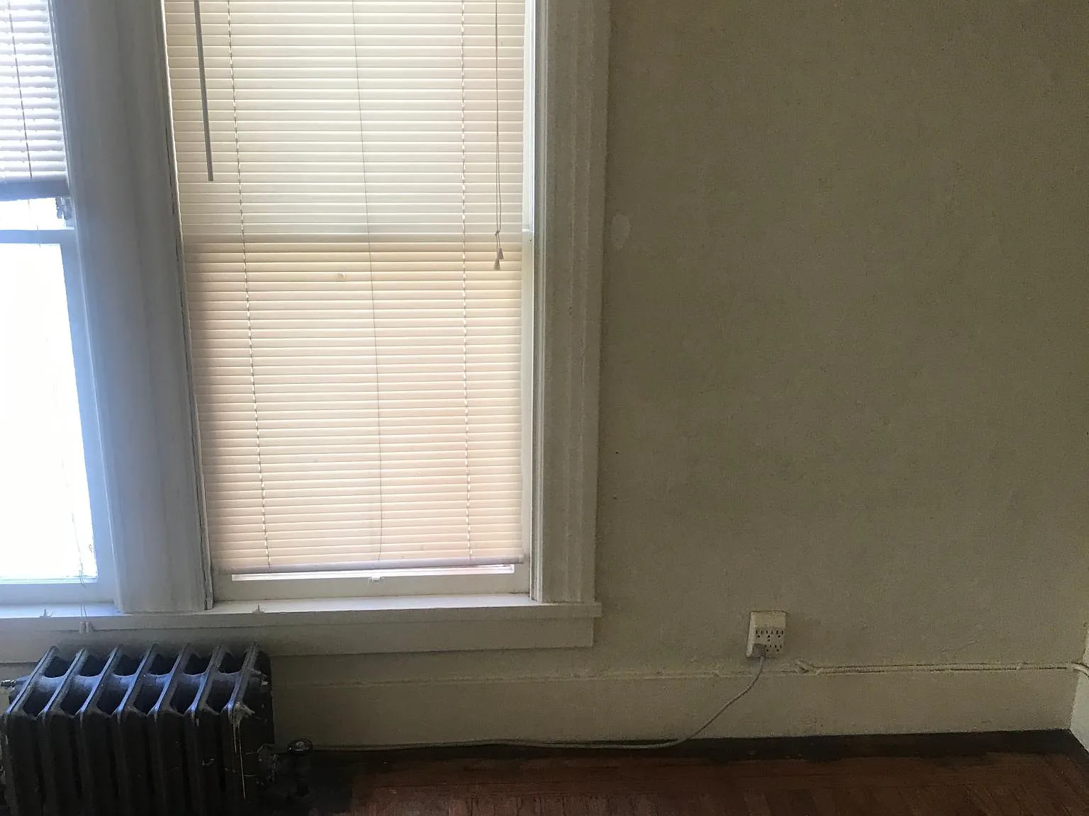 2431 College Ave — Photo 3