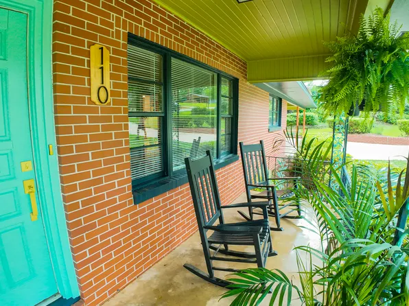110 Willow Dr, Enterprise, AL 36330