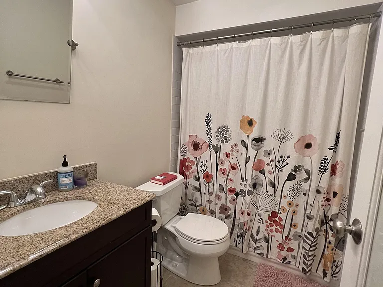 802 N 19th St #1 — Photo 11
