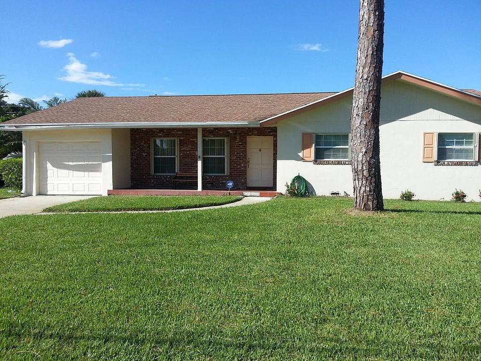 1st image of 4010 Greenwood Dr