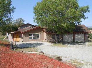 21501 Adam Dr, Tehachapi, CA 93561