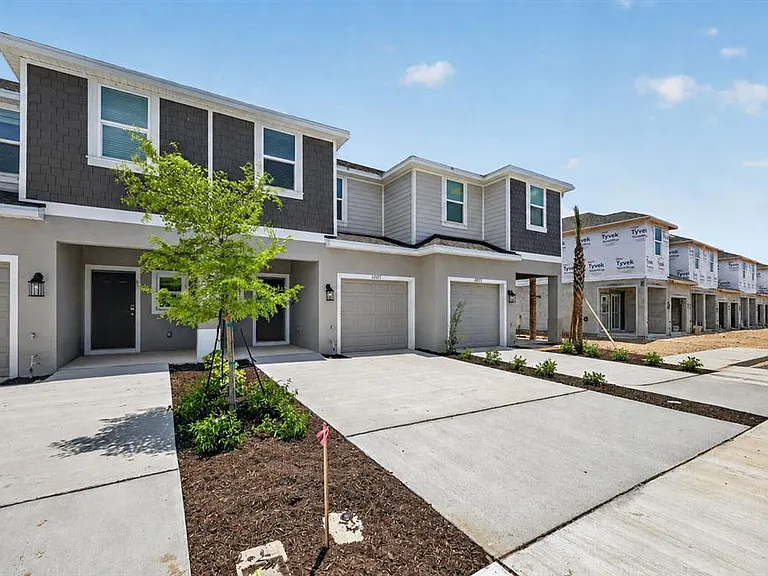 10761 Eclipse St — Photo 3