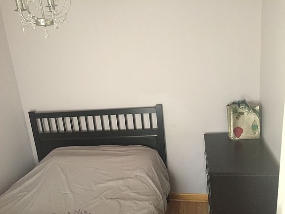 5th image of 144 Bay 34th St #2