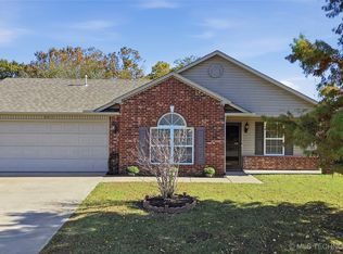 8911 S 261 East Ave, Broken Arrow, OK 74014