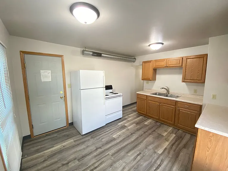 2311 Olive Street — Photo 20