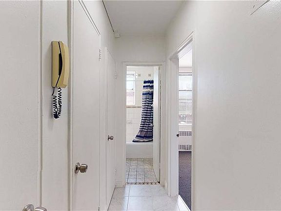 5th image of 140-55 Burden Cres Floor 6E-6