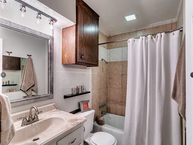 722 S Meadow Ln — Photo 18