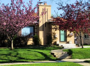 5525 W Roosevelt Dr, Milwaukee, WI 53216