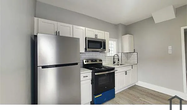 3 bed, 1300 sqft, $1,995 — Photo 4