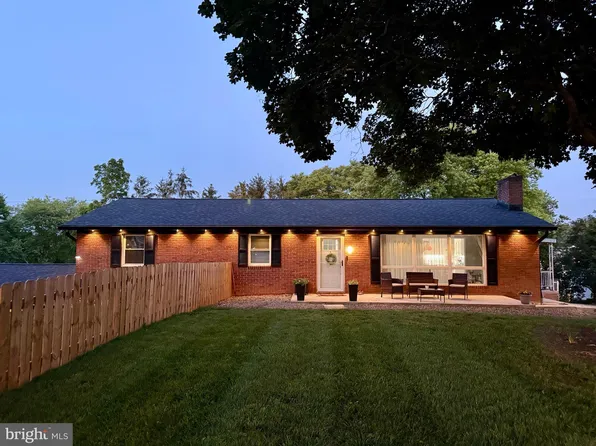 2446 Hedgesville Rd, Martinsburg, WV 25403