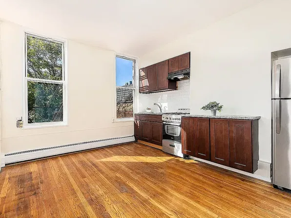 148 29th St APT 2, Brooklyn, NY 11232