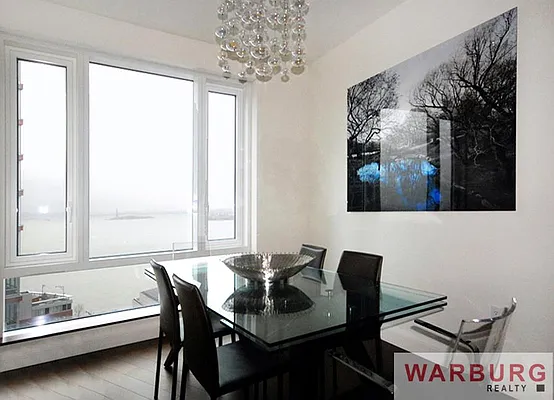 Rented by Warburg | media 36