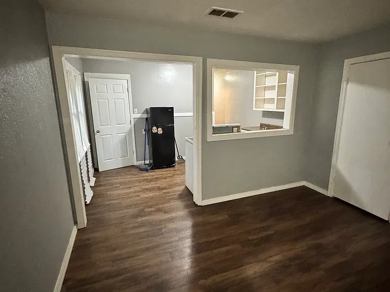 1713 N Rural St — Photo 2