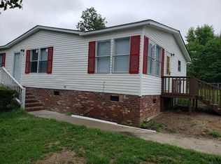 50 Buckhorn Lake Rd, Spring Lake, NC 28390