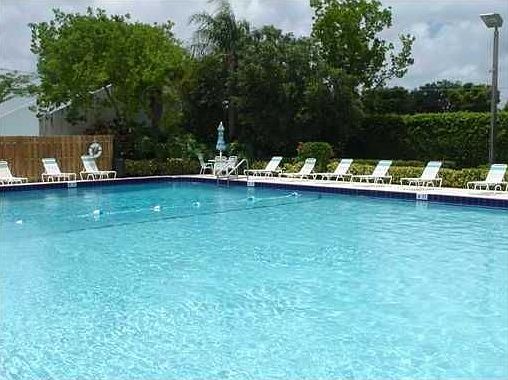 5th image of 1825 San Juan Dr #16D
