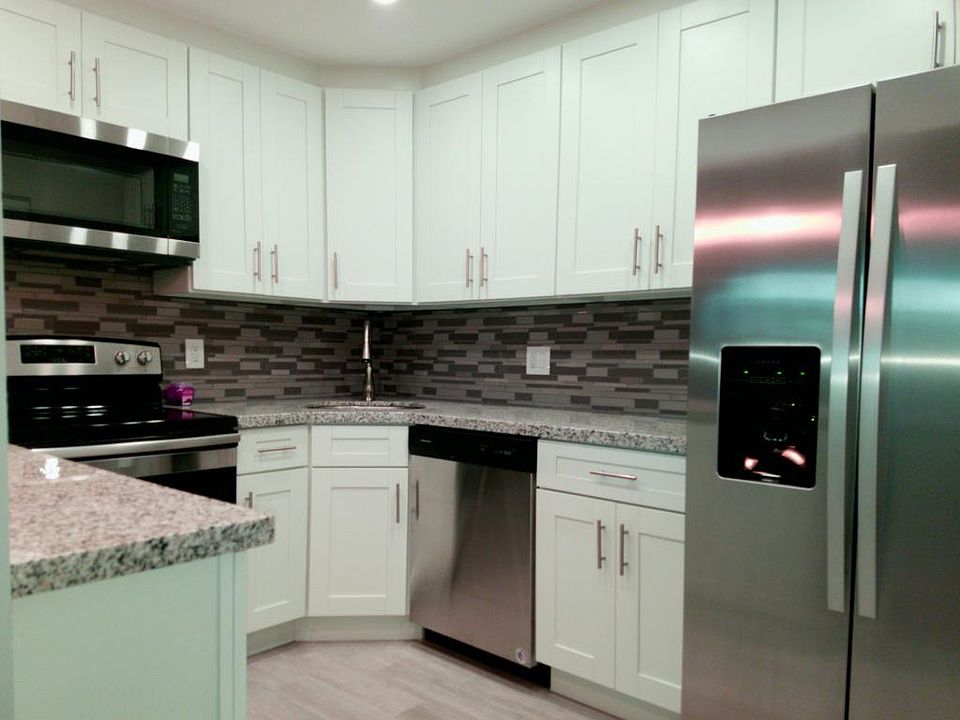 1st image of 422 Pine Glen Ln APT B-1