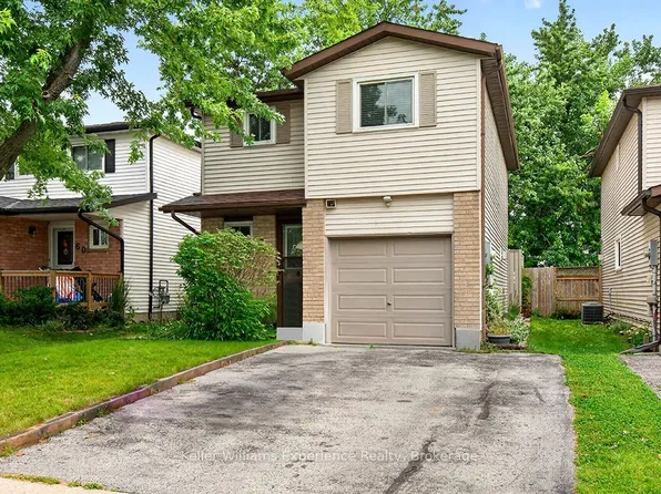58 Maitland Dr, Barrie, ON L4M 5V7