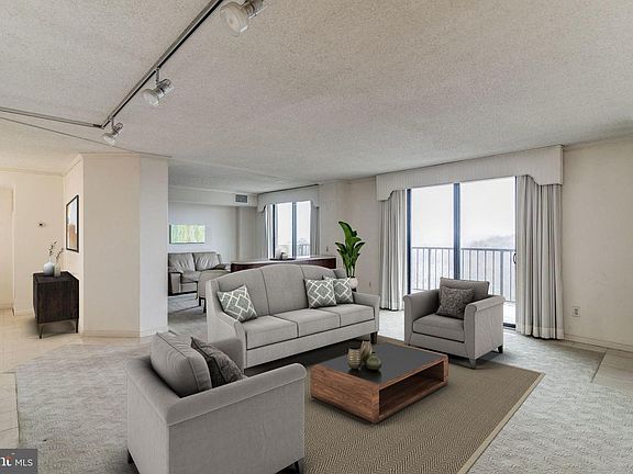 4th image of 7420 Westlake Ter APT 1504