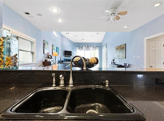 5th image of 1258 Marina Dr