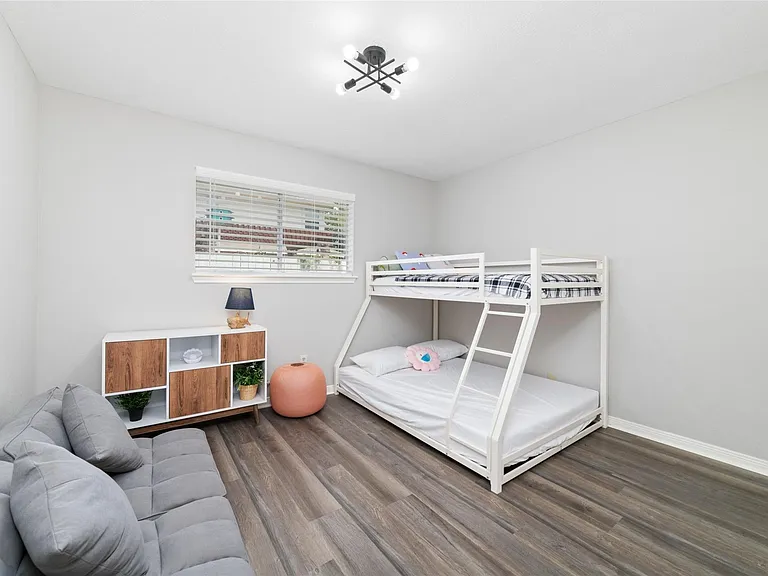 12702 Ashford Creek Dr — Photo 16