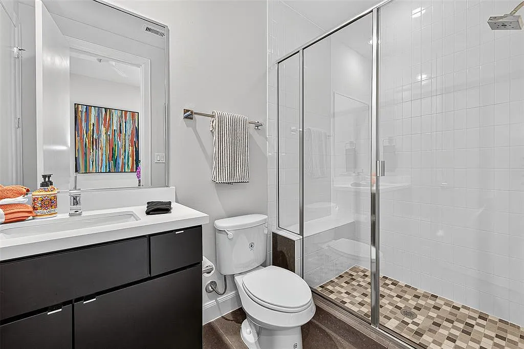 1 bed, 215 sqft, $870 — Photo 3