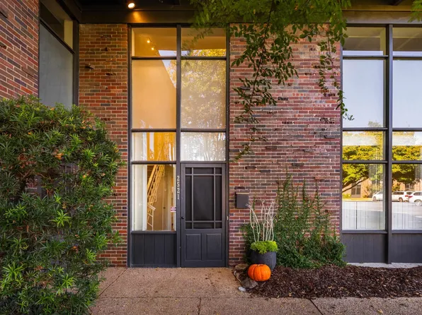 2521 Mountain Brk, Birmingham, AL 35223