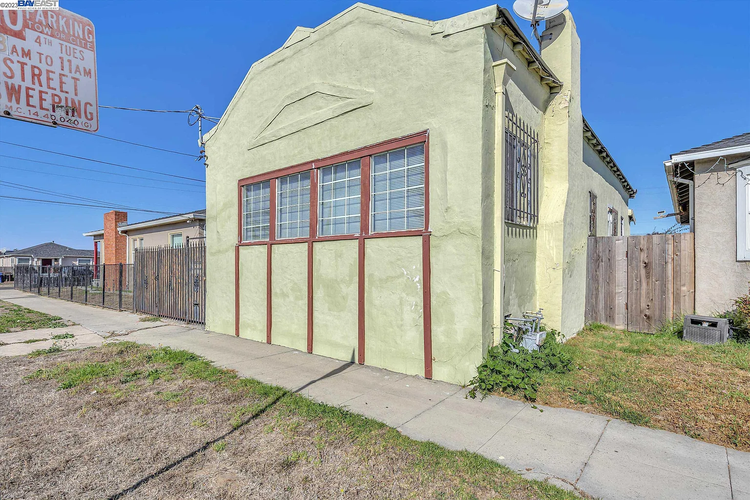3513 Waller Ave photo 1