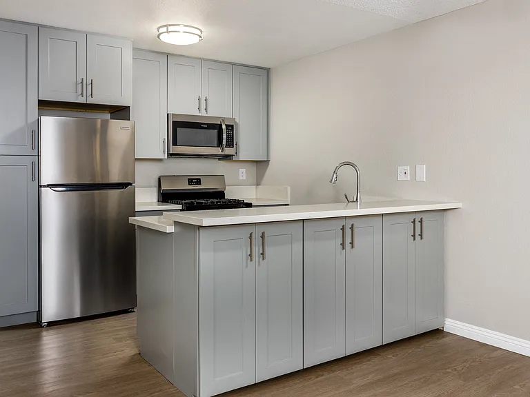 Windward Village Apartments — Photo 72
