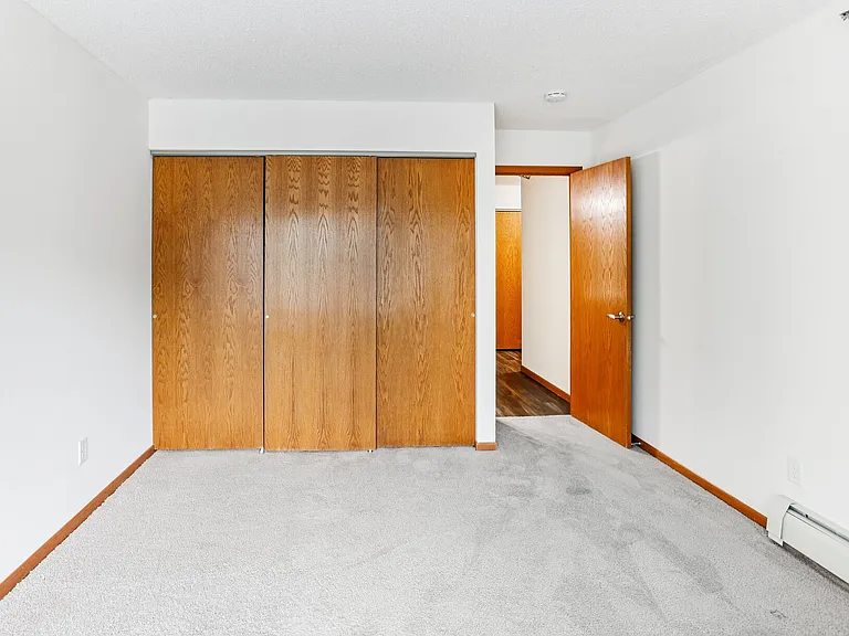 Vernon Oaks Apartments — Photo 63