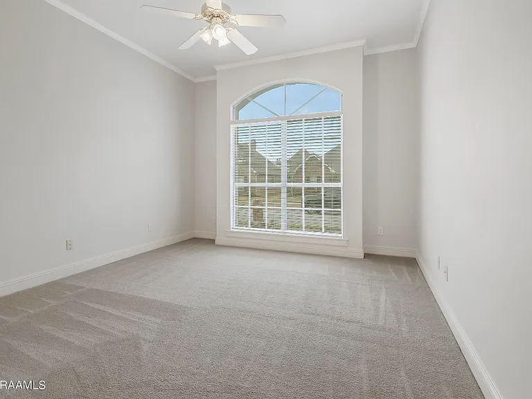 111 Hamlet Ln — Photo 11