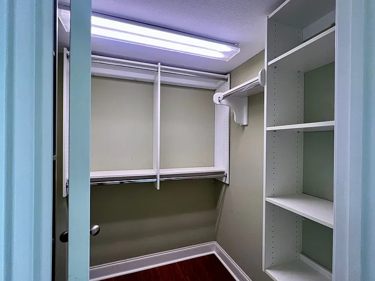 30 Hiddenbrook Ln — Photo 12