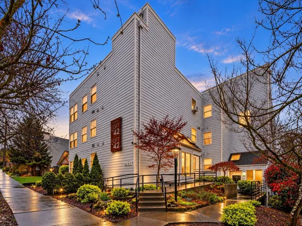 6547 42nd Avenue SW #303, Seattle, WA 98136